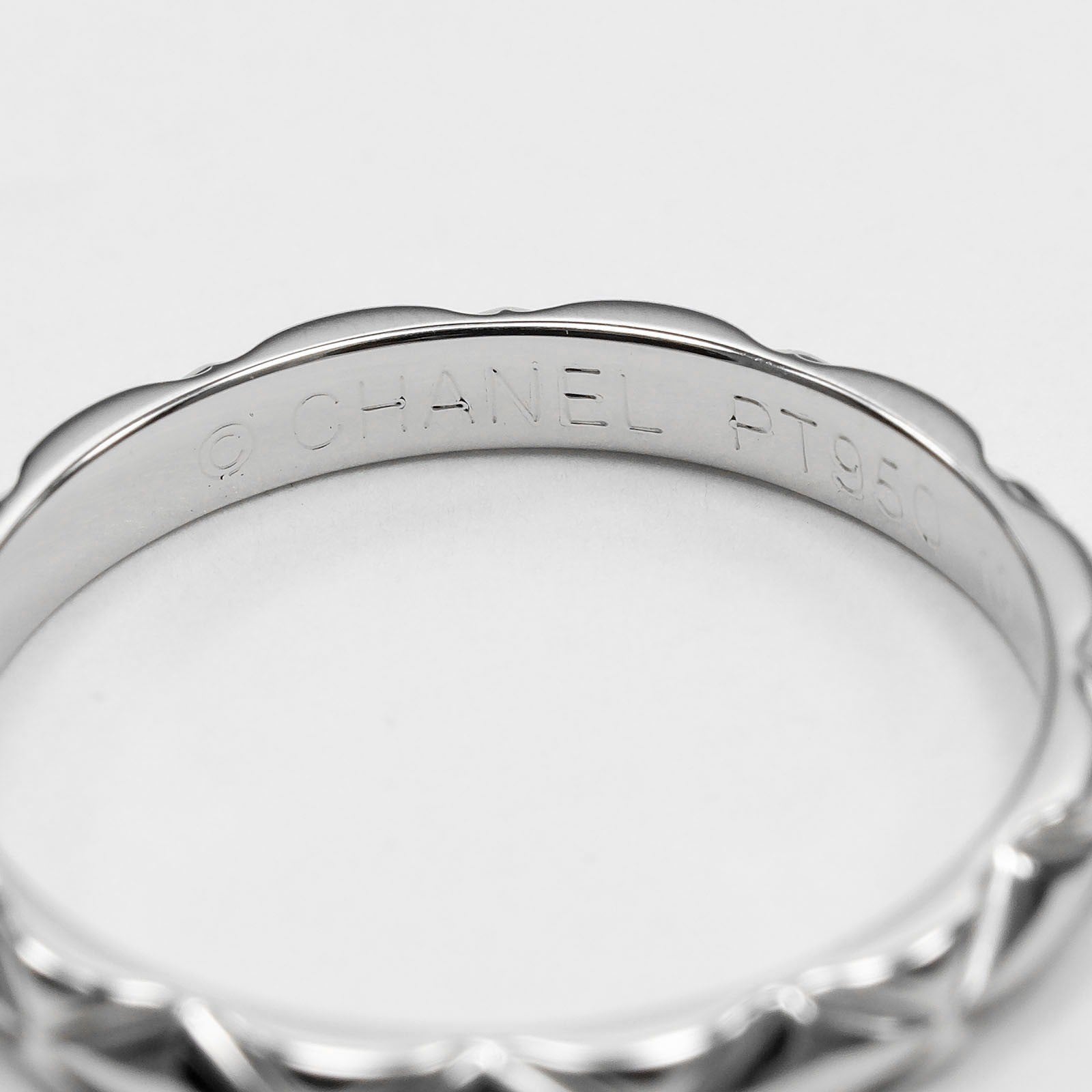 Chanel Matelasse Platinum Silver Platinum Ring Jewelry (Pre-Owned)