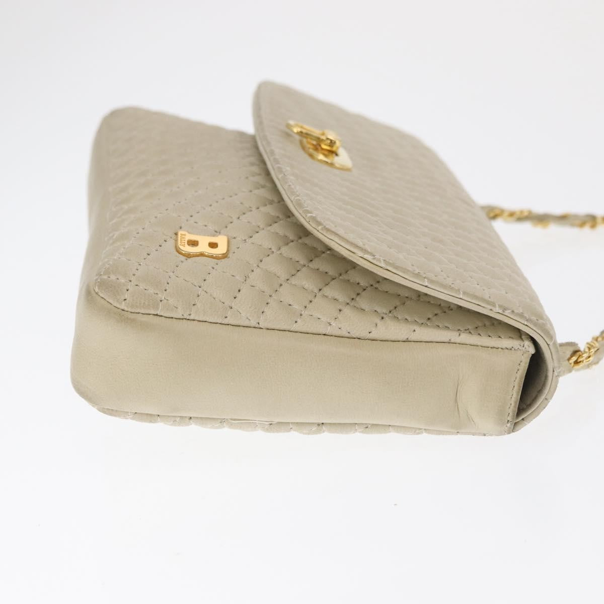 Bally Vintage Chain Quilted Leather Beige Leather Shoulder Bag Bag (Pre-Owned)