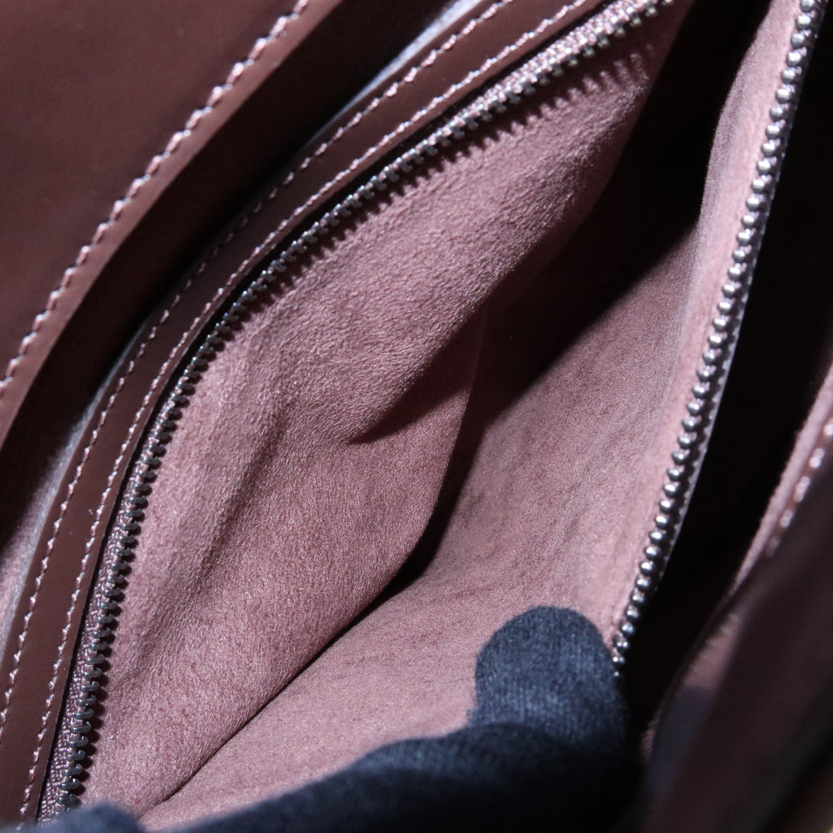 Louis Vuitton Verseau Epi Leather Brown Leather Handbag (Pre-Owned)