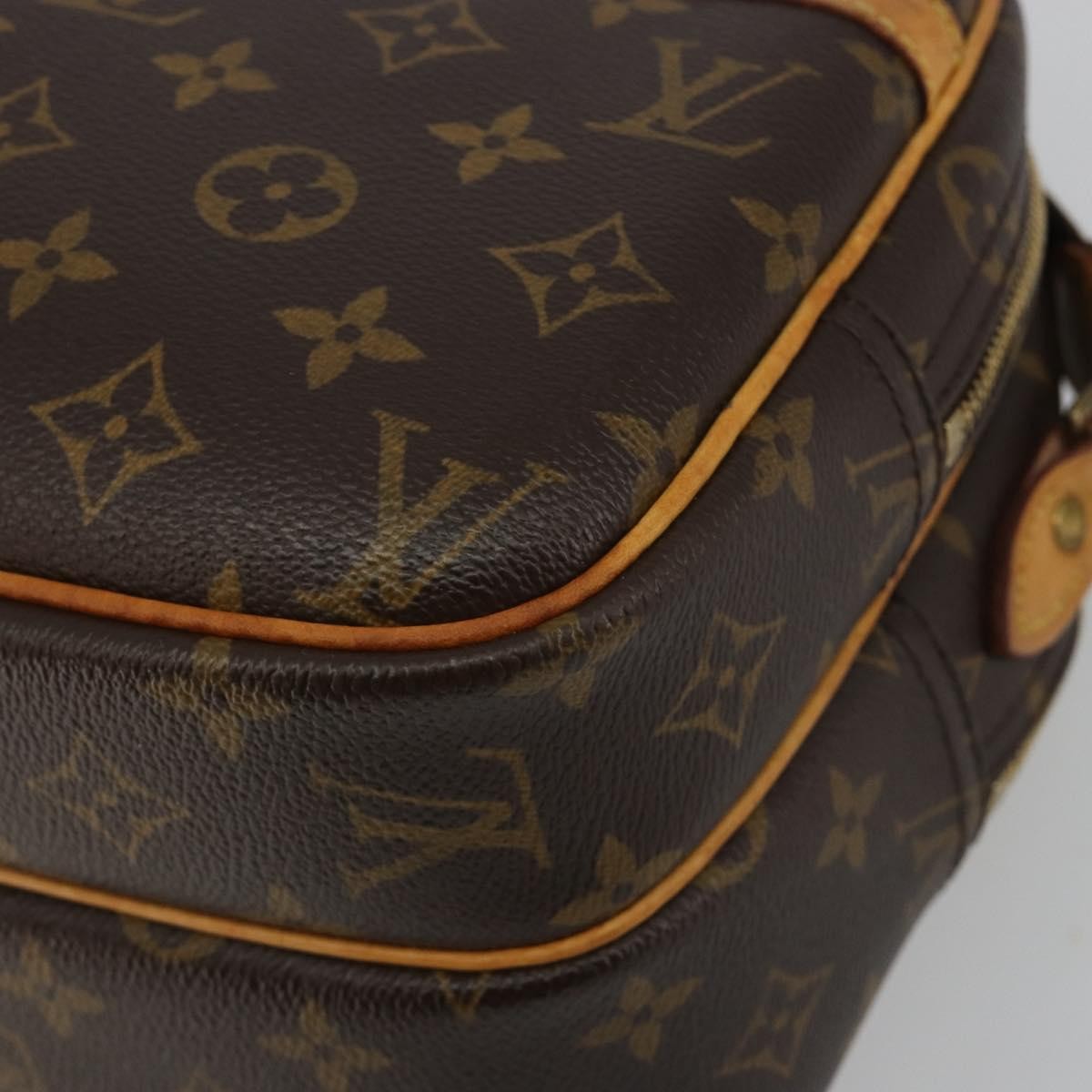Louis Vuitton Reporter Monogram Canvas Brown Canvas Handbag (Pre-Owned)