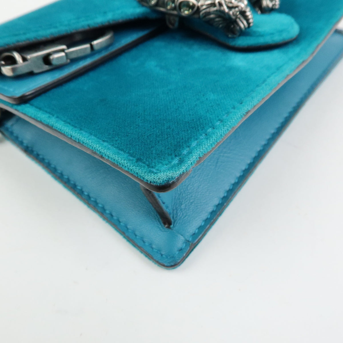 Gucci Dionysus Velvet Green Velvet Handbag (Pre-Owned)