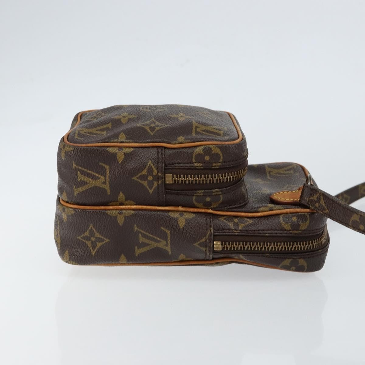 Louis Vuitton Amazone Monogram Canvas Brown Canvas Shoulder Bag Bag (Pre-Owned)