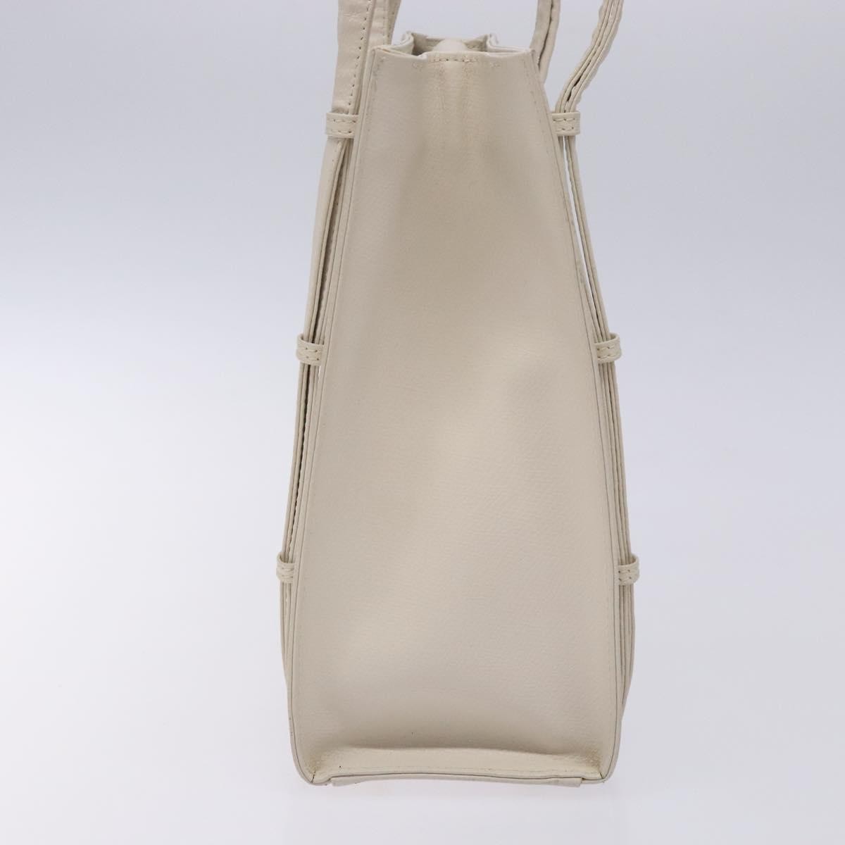 MCM Vintage Leather White Leather Shoulder Bag Bag (Pre-Owned)