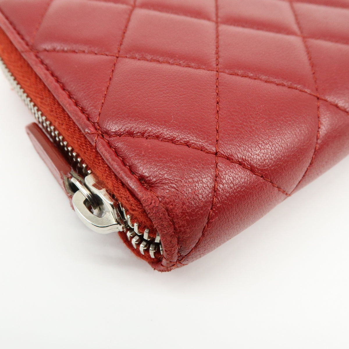 Chanel Zip Around Quilted Lambskin Red Leather Wallets Accessory (Pre-Owned)