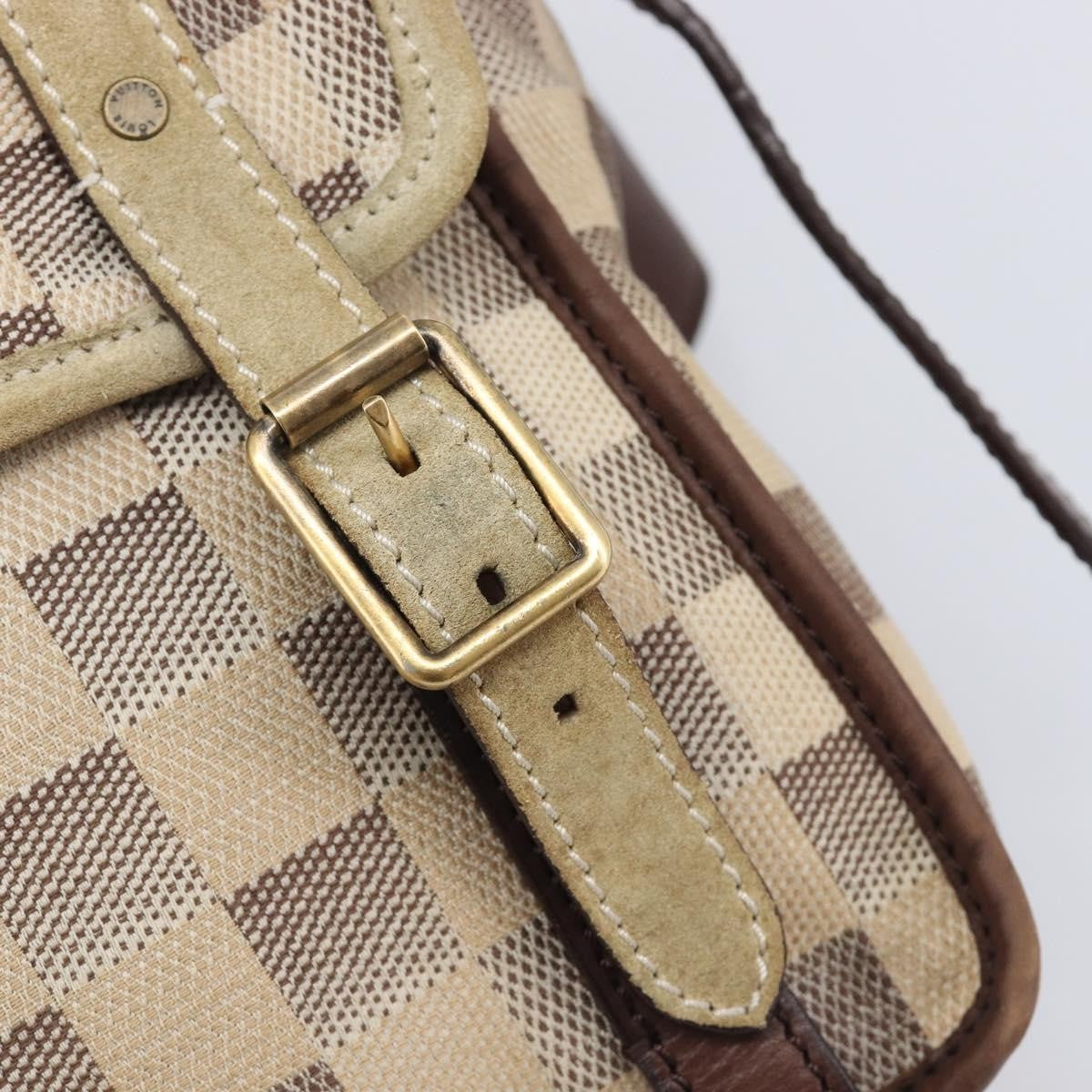 Louis Vuitton Trotteur Damier Lune White Canvas Handbag (Pre-Owned)