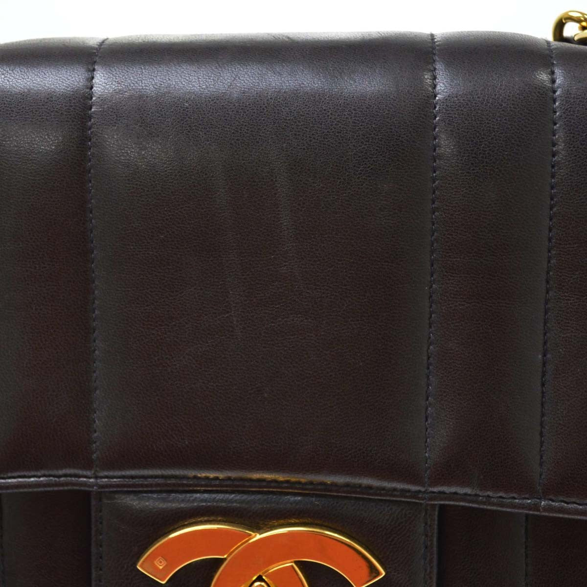 Chanel Vintage Mademoiselle Flap Lambskin Black Leather Handbag (Pre-Owned)