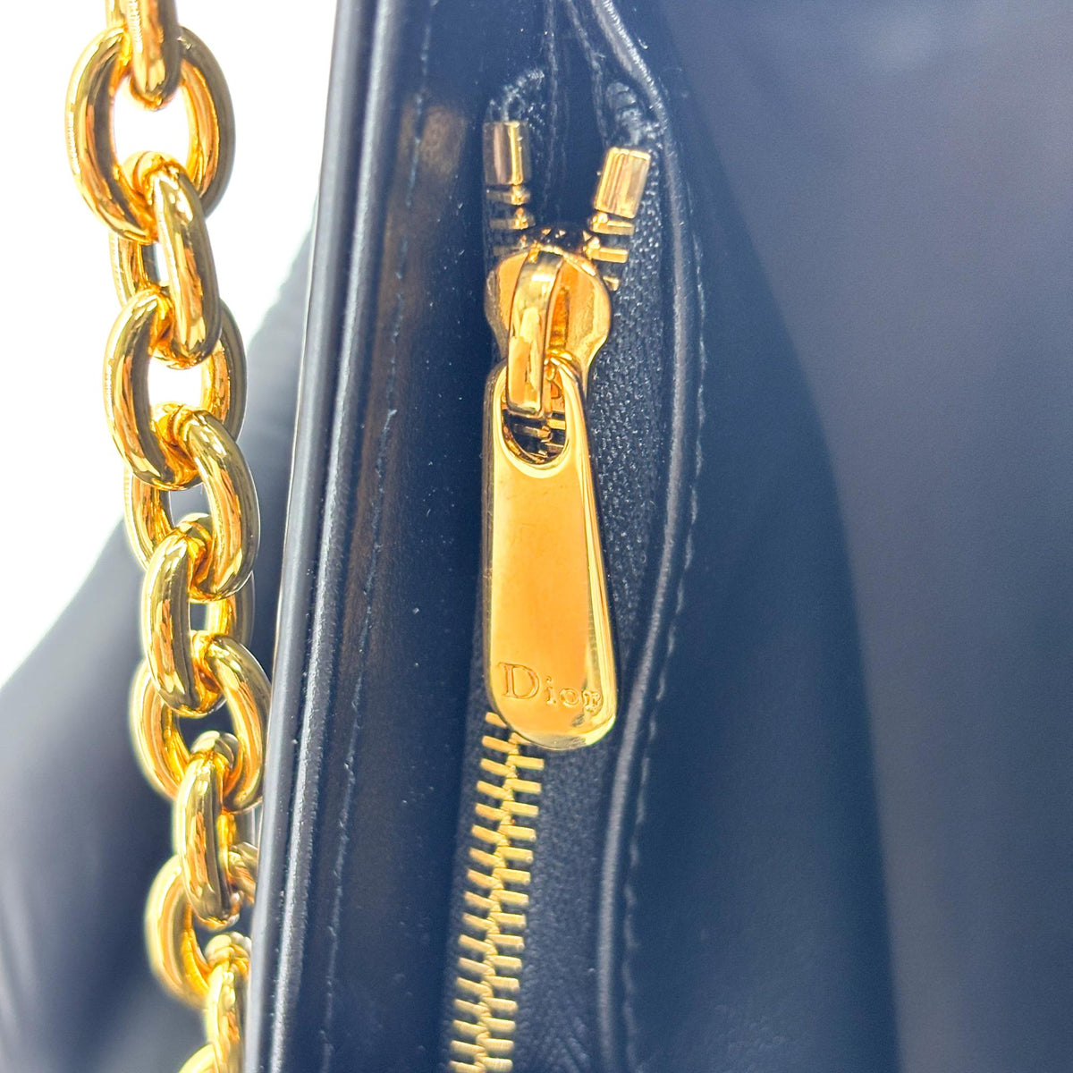 Christian Dior 30 Montaigne Avenue Leather Black Leather Handbag (Pre-Owned)