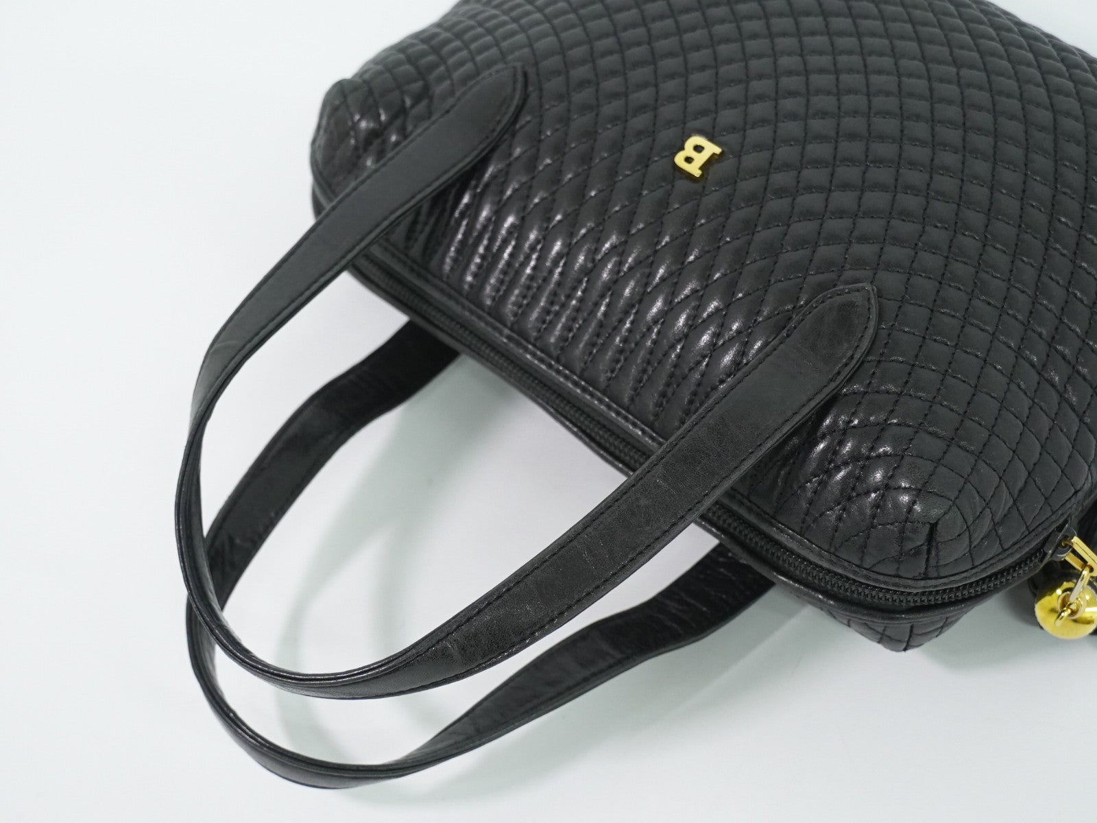 Bally Vintage Quilted Leather Black Leather Handbag (Pre-Owned)