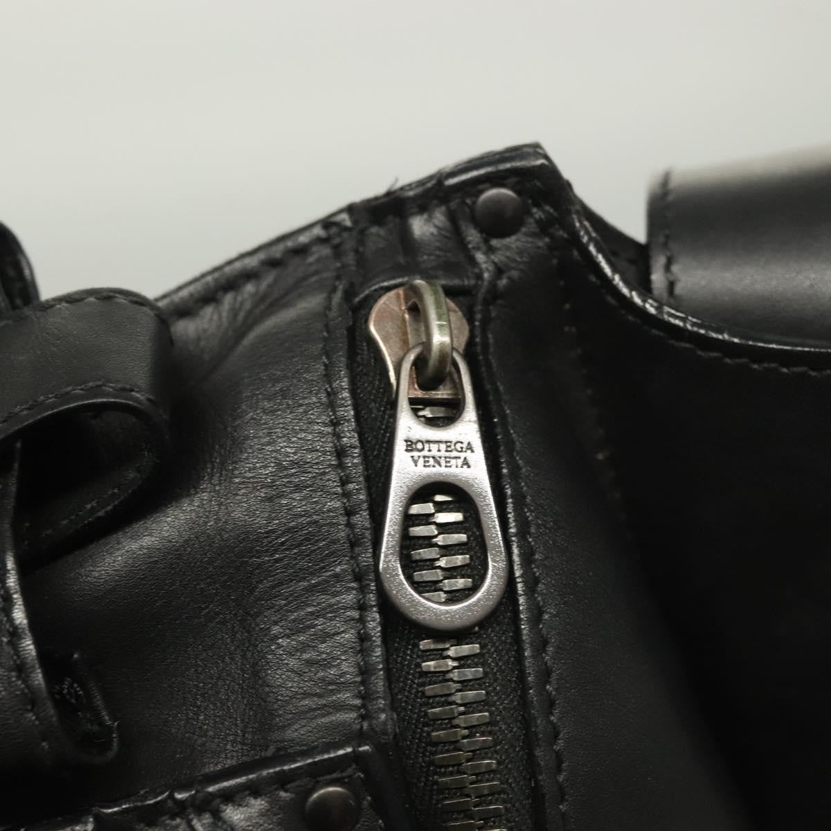 Bottega Veneta Utility Waist Leather With Intrecciato Black Leather Bag (Pre-Owned)