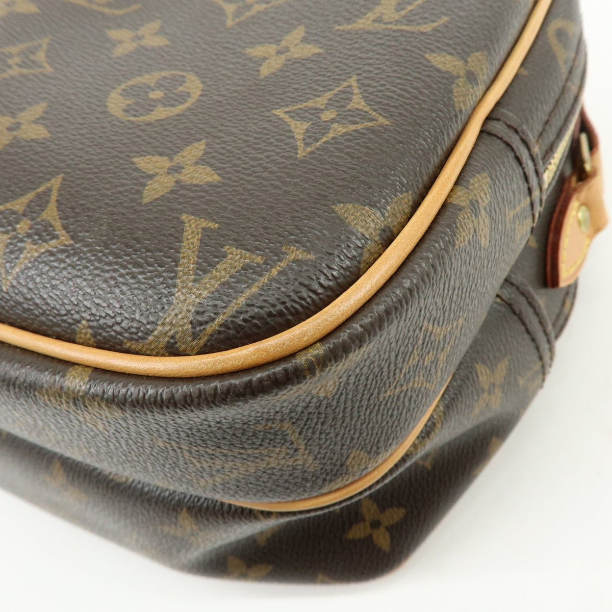Louis Vuitton Reporter Monogram Canvas Brown Canvas Shoulder Bag Bag (Pre-Owned)