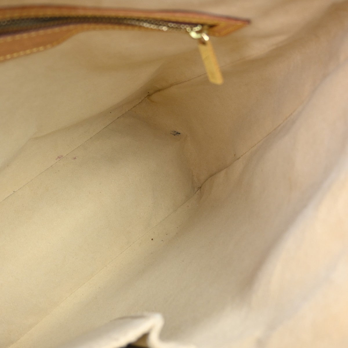 Louis Vuitton Monogram Looping Monogram Canvas Brown Canvas Handbag (Pre-Owned)