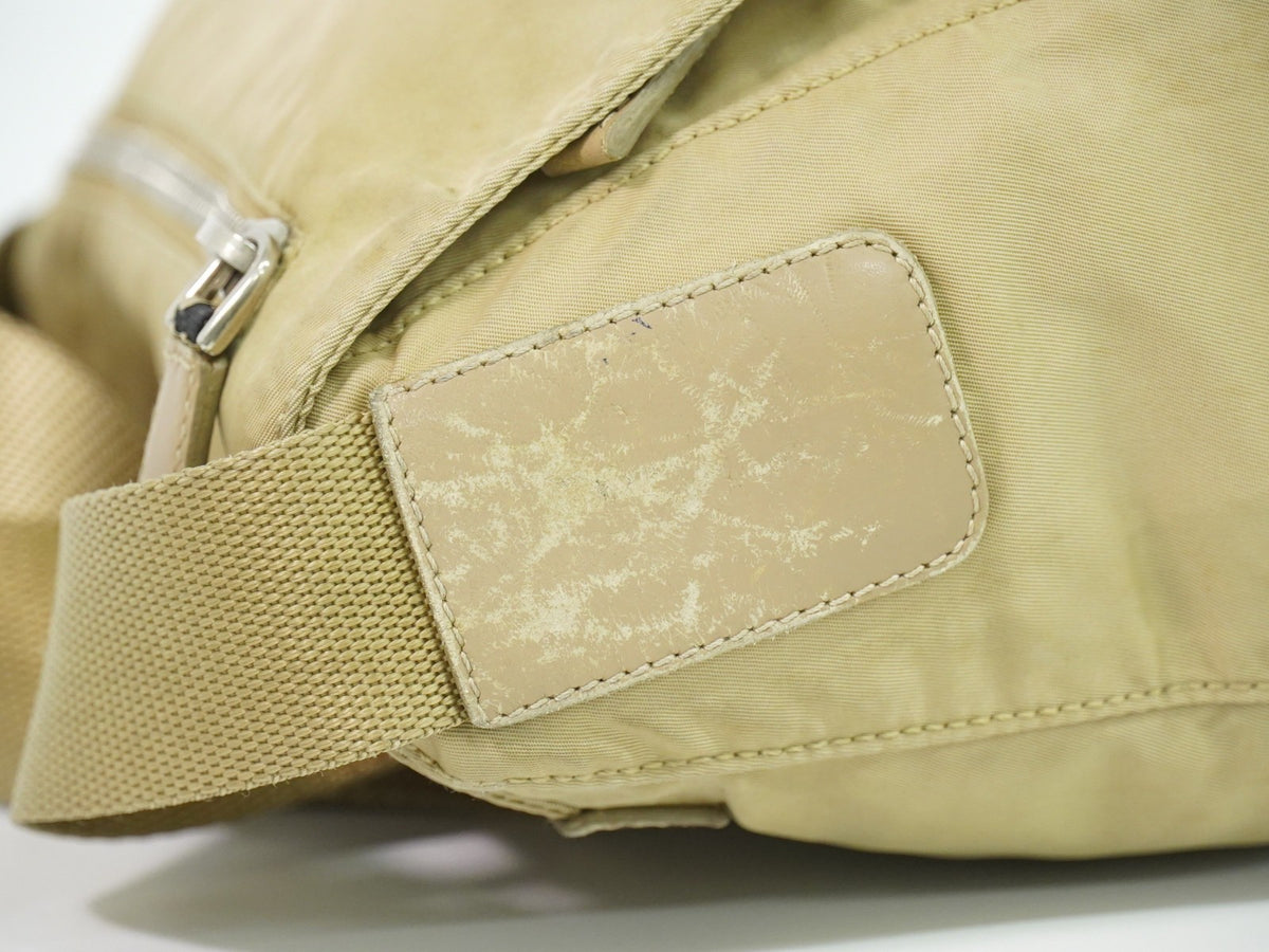 Prada Buckle Messenger Tessuto Beige Nylon Shoulder Bag Bag (Pre-Owned)