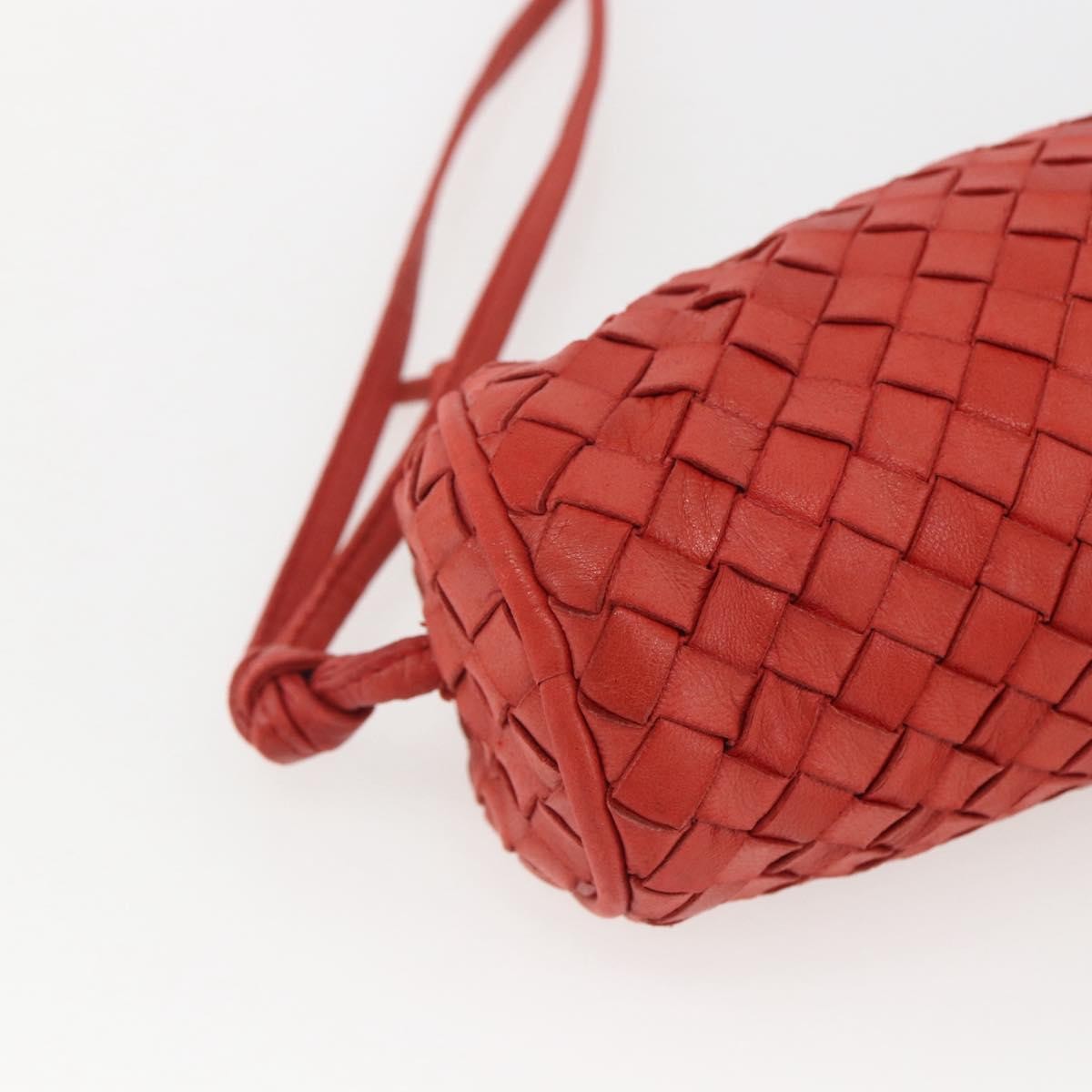 Bottega Veneta Intrecciato Clutch Leather Red Leather Clutche & Pouche Bag (Pre-Owned)