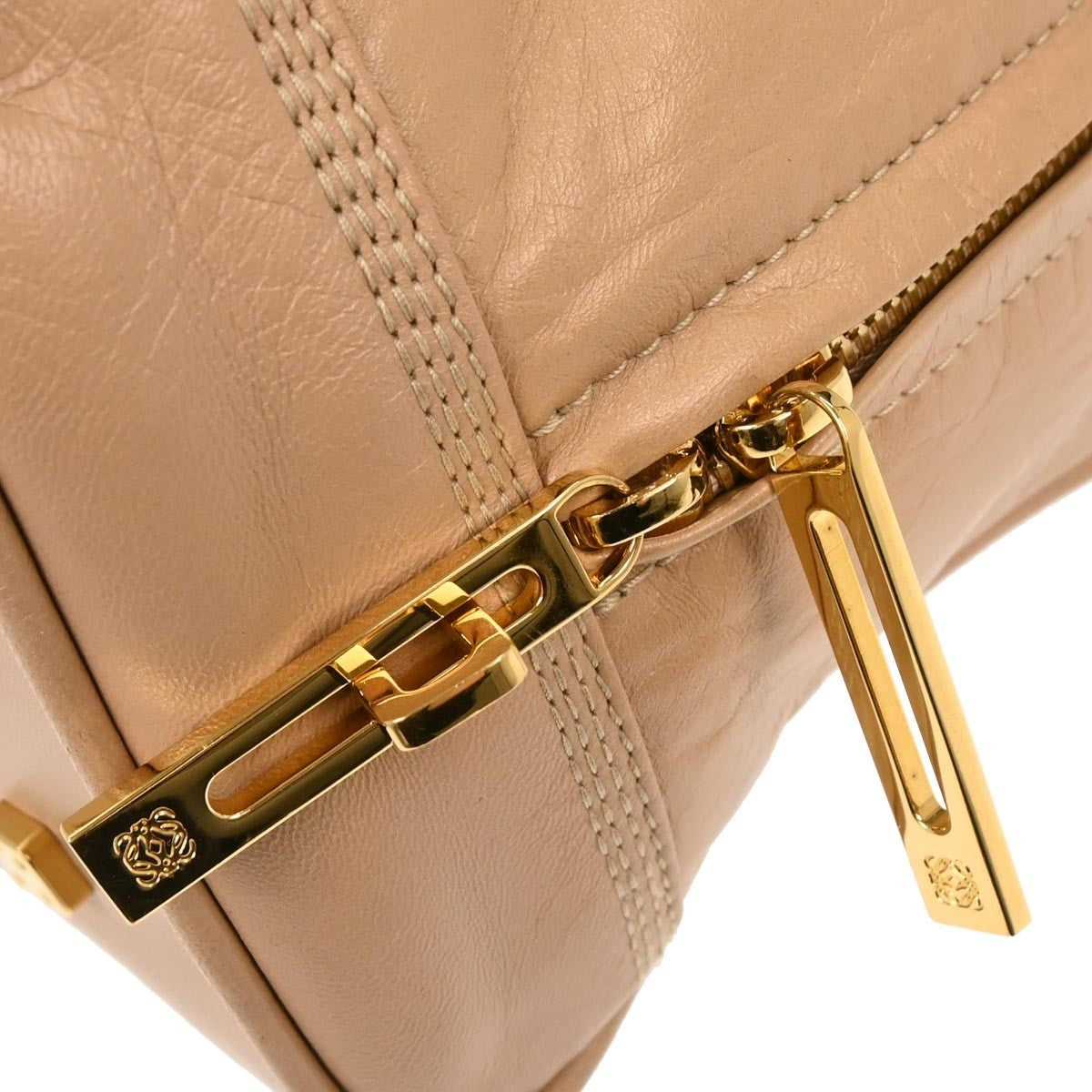 Loewe Amazona Leather Beige Leather Handbag (Pre-Owned)