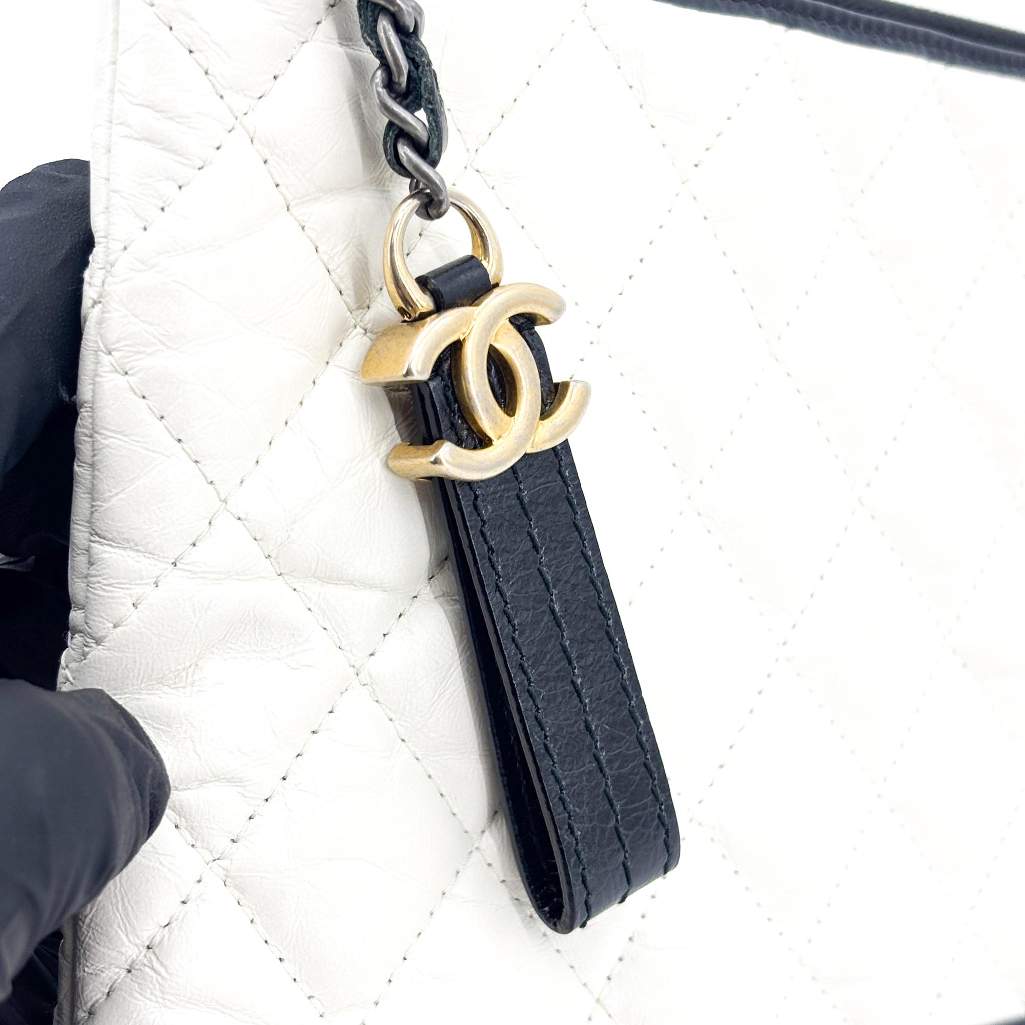 Chanel Gabrielle O Case Clutch Quilted Aged Calfskin Black Leather Clutche & Pouche Bag (Pre-Owned)