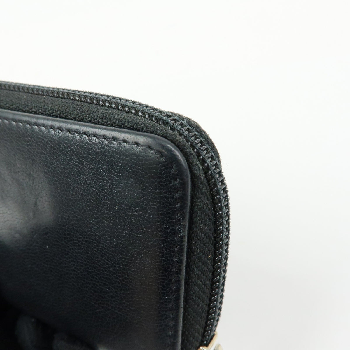 Chanel Timeless Cc Zipped Calfskin Black Leather Wallets Accessory (Pre-Owned)