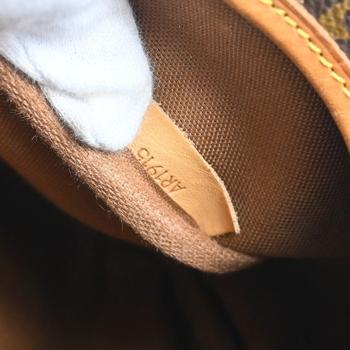 Louis Vuitton Saumur Monogram Canvas Brown Canvas Shoulder Bag Bag (Pre-Owned)