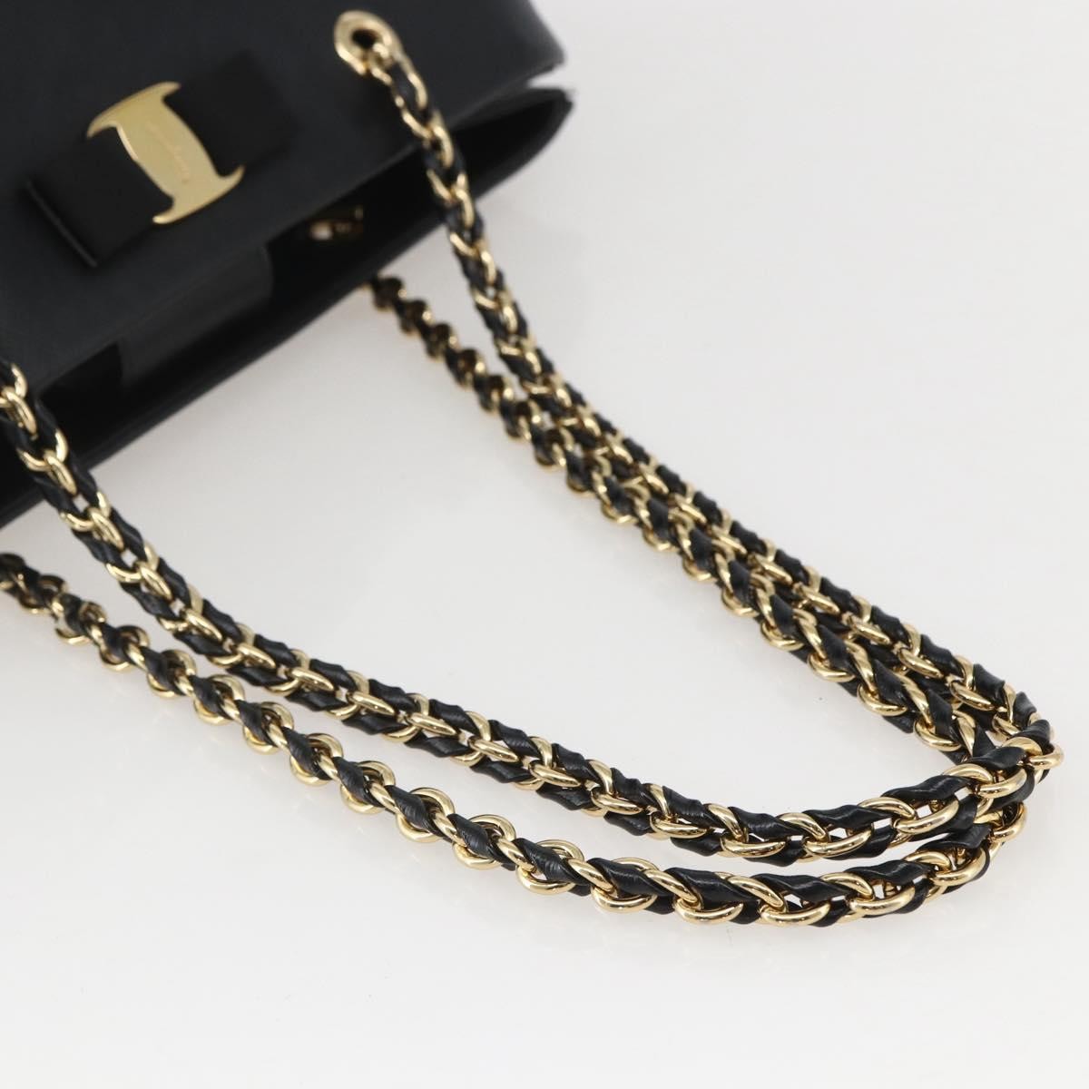 Salvatore Ferragamo Vala Chain Leather Black Leather Shoulder Bag Bag (Pre-Owned)