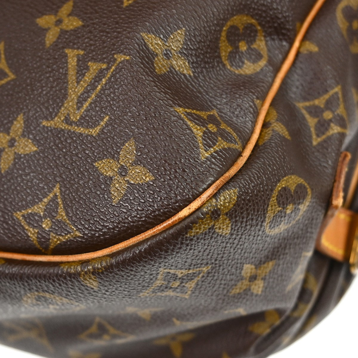 Louis Vuitton Saumur Monogram Brown Canvas Shoulder Bag Bag (Pre-Owned)