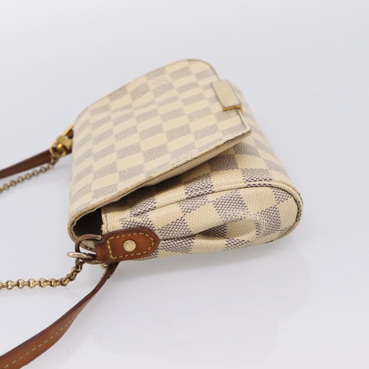 Louis Vuitton Favorite Damier White Canvas Handbag (Pre-Owned)