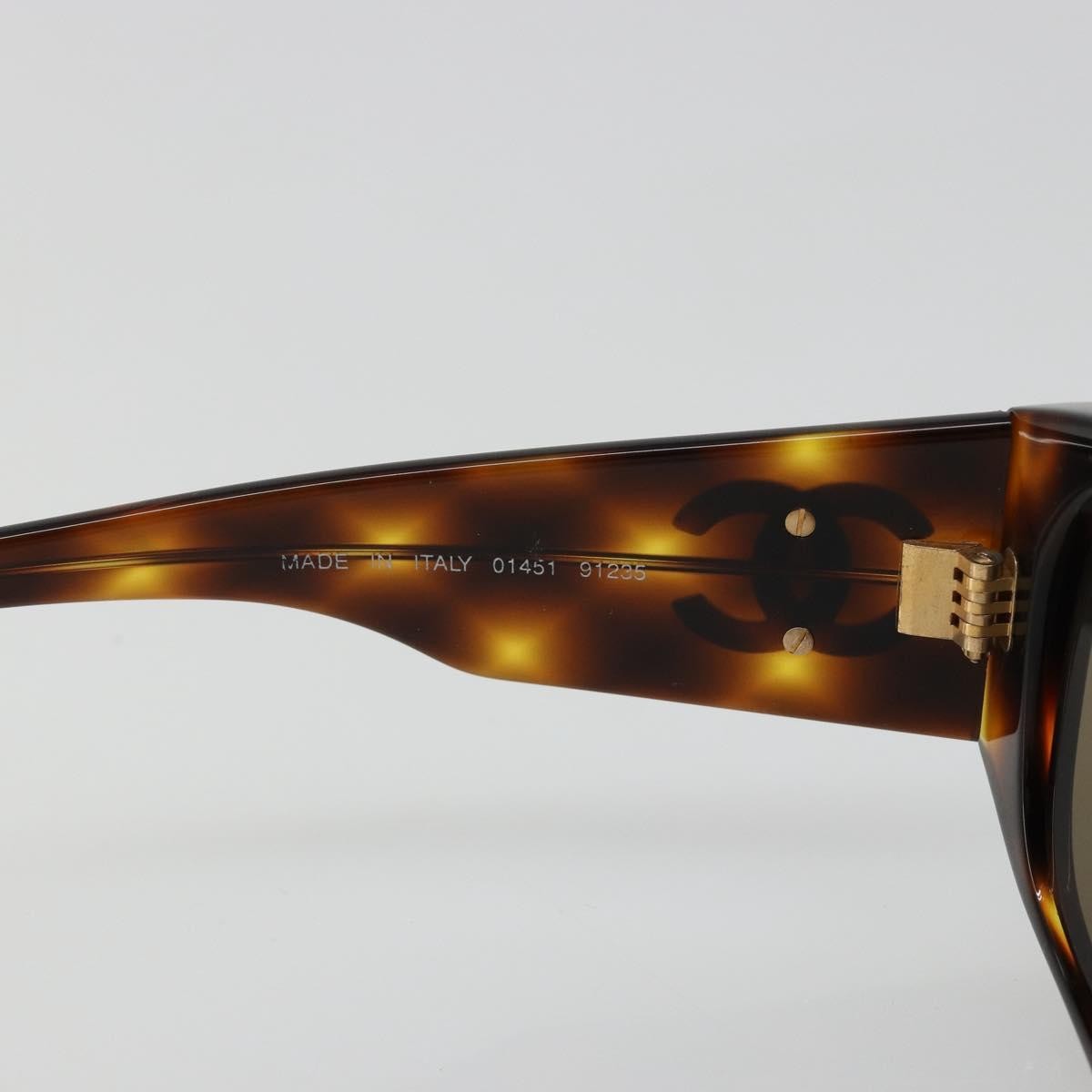 Chanel Coco Mark Barette Gold Plated Brown Plastic Sunglasse Accessory (Pre-Owned)