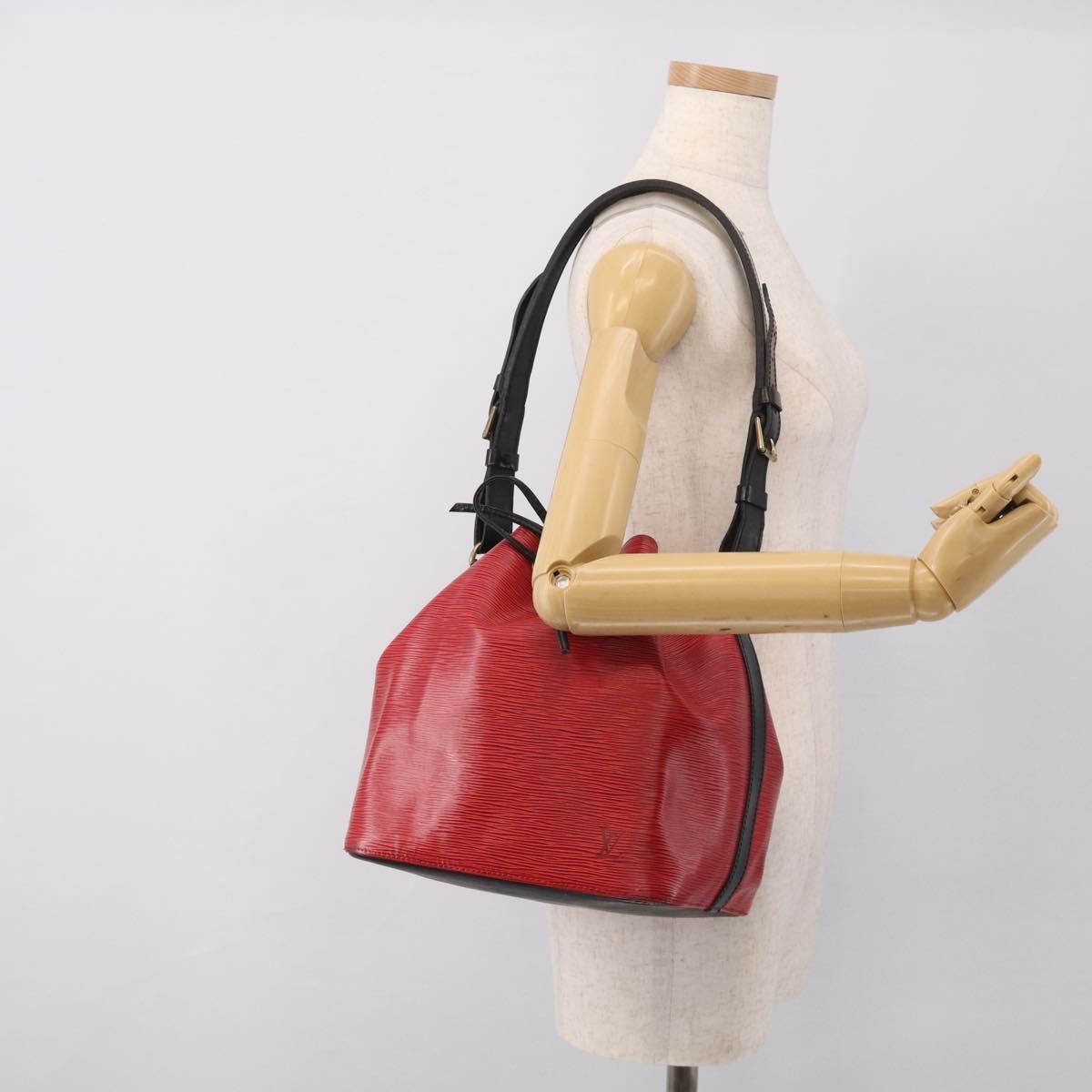 Louis Vuitton Bicolor Petit Noe Epi Leather Red Leather Handbag (Pre-Owned)