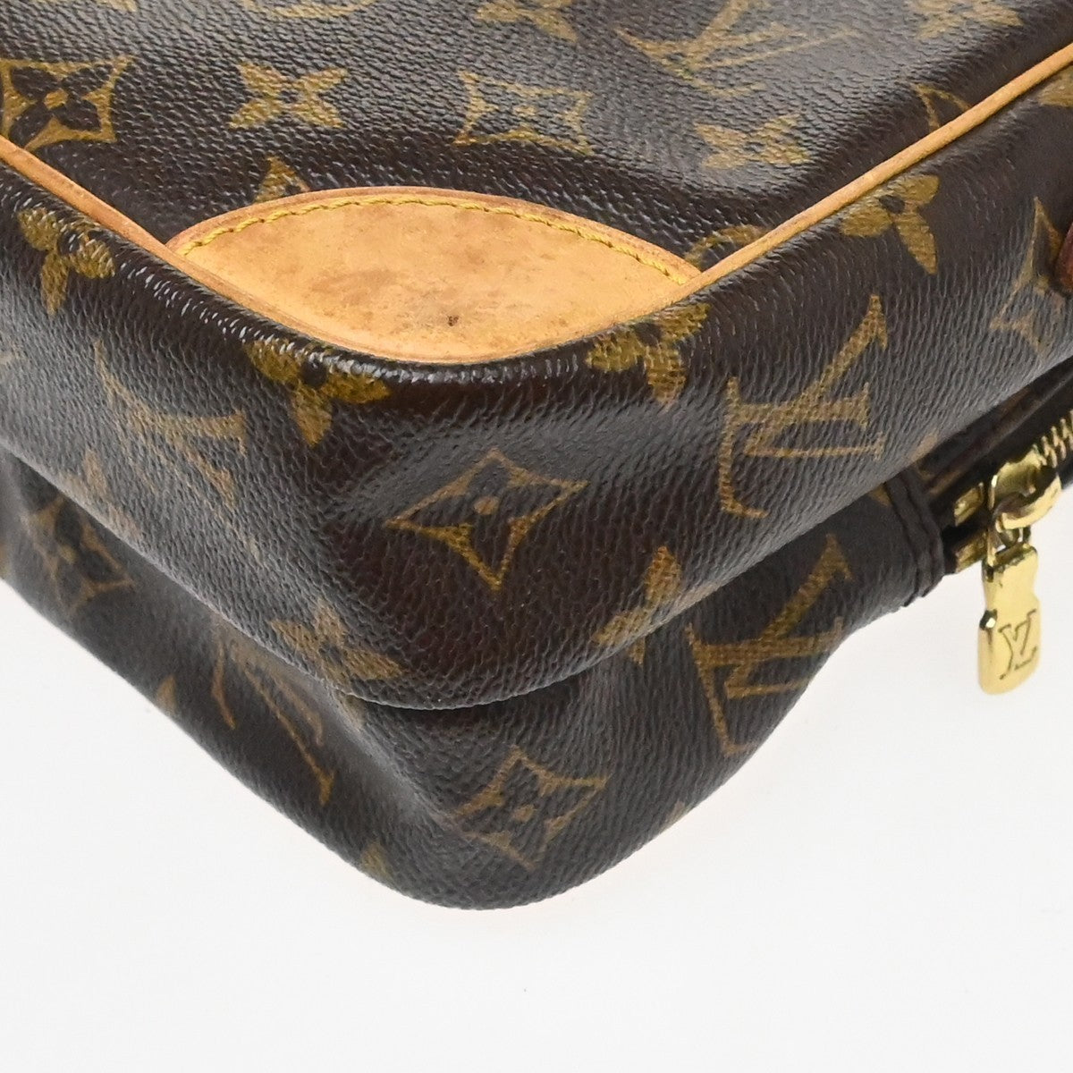 Louis Vuitton Amazone Monogram Canvas Brown Canvas Shoulder Bag Bag (Pre-Owned)