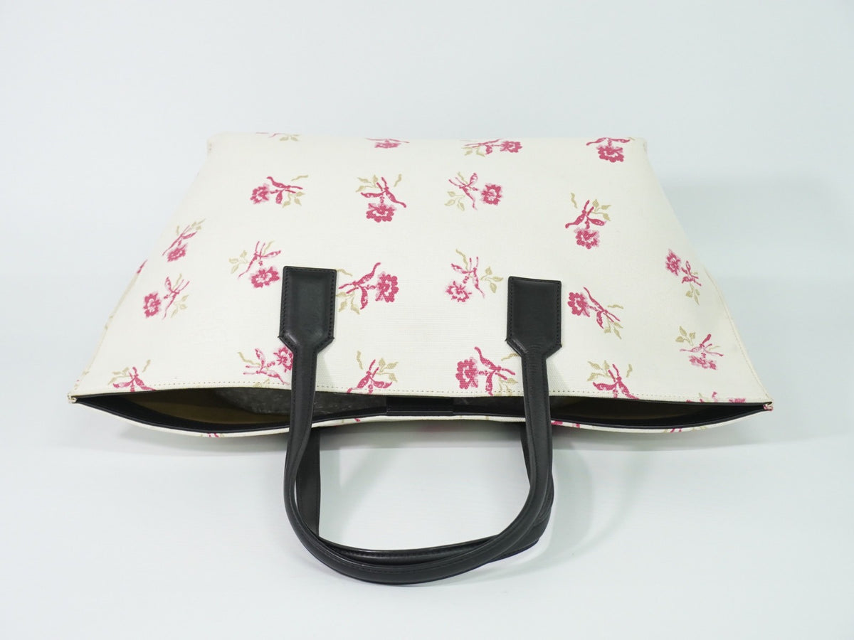 Loewe T Shopper Printed Canvas White Canvas Tote Bag Bag (Pre-Owned)