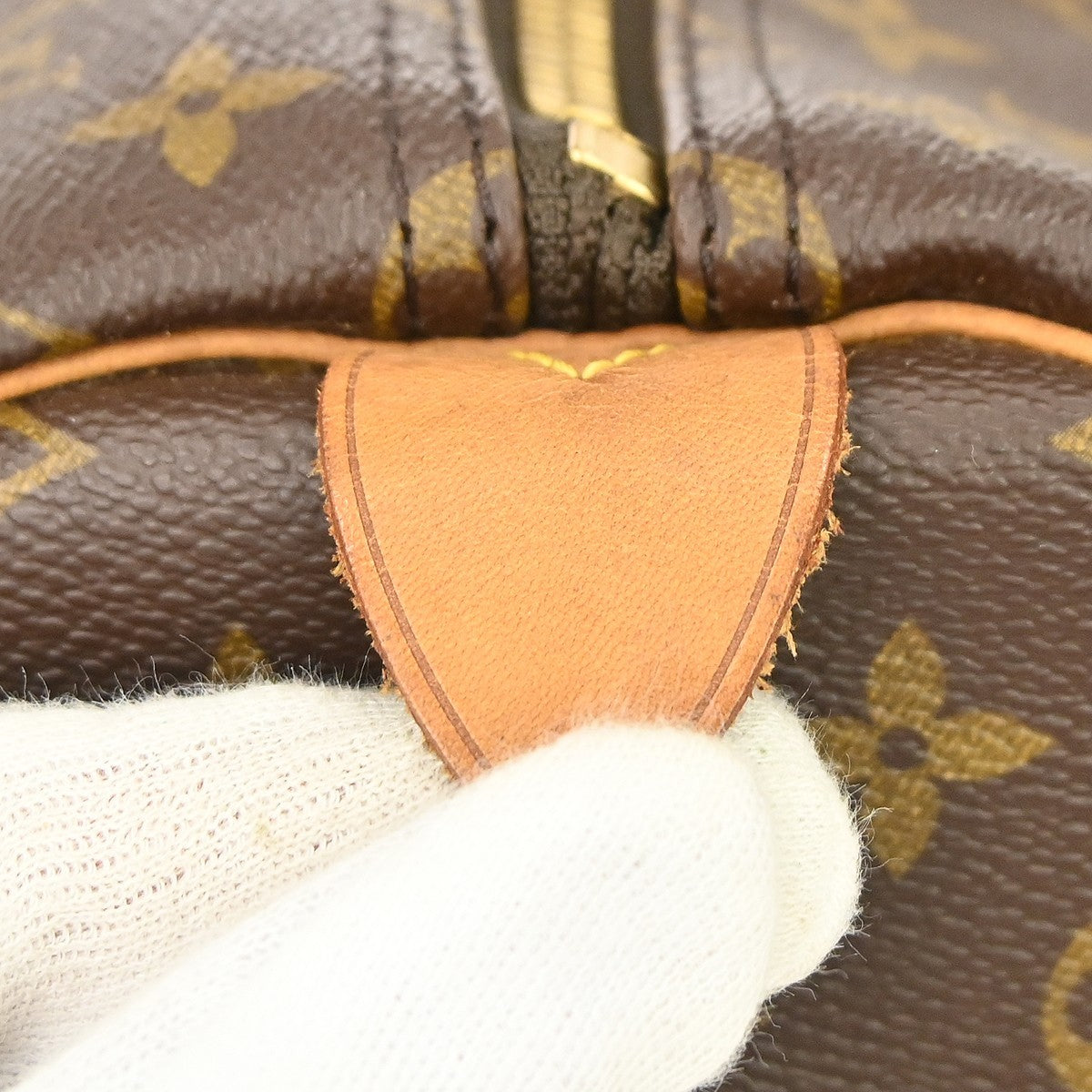 Louis Vuitton Keepall Monogram Canvas Brown Canvas Travel Bag Bag (Pre-Owned)