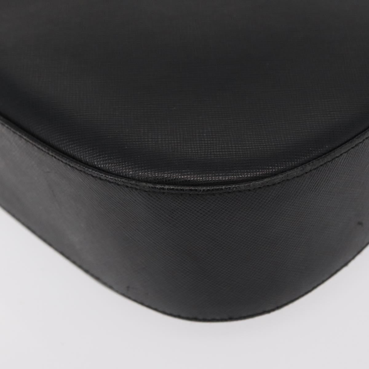 Salvatore Ferragamo Gancini Leather Black Leather Shoulder Bag Bag (Pre-Owned)