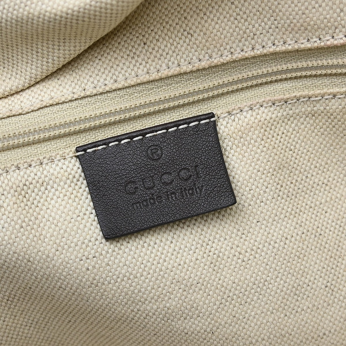 Gucci Sukey Boston Gg Canvas Beige Canvas Handbag (Pre-Owned)