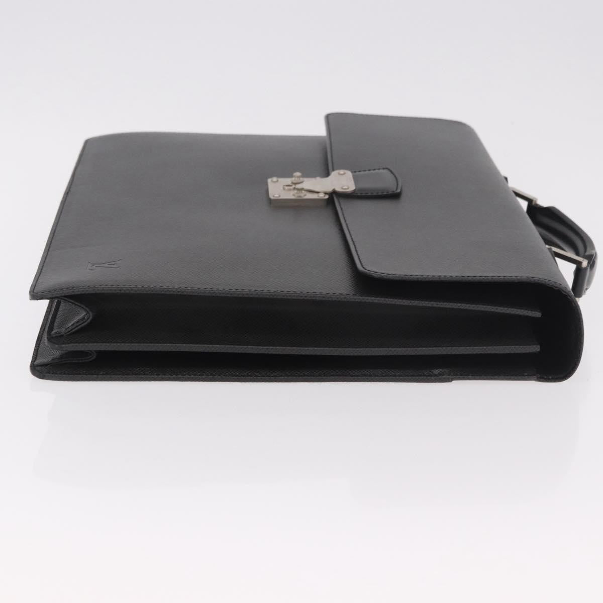 Louis Vuitton Serviette Moskova Taiga Leather Black Leather Briefcase Bag (Pre-Owned)