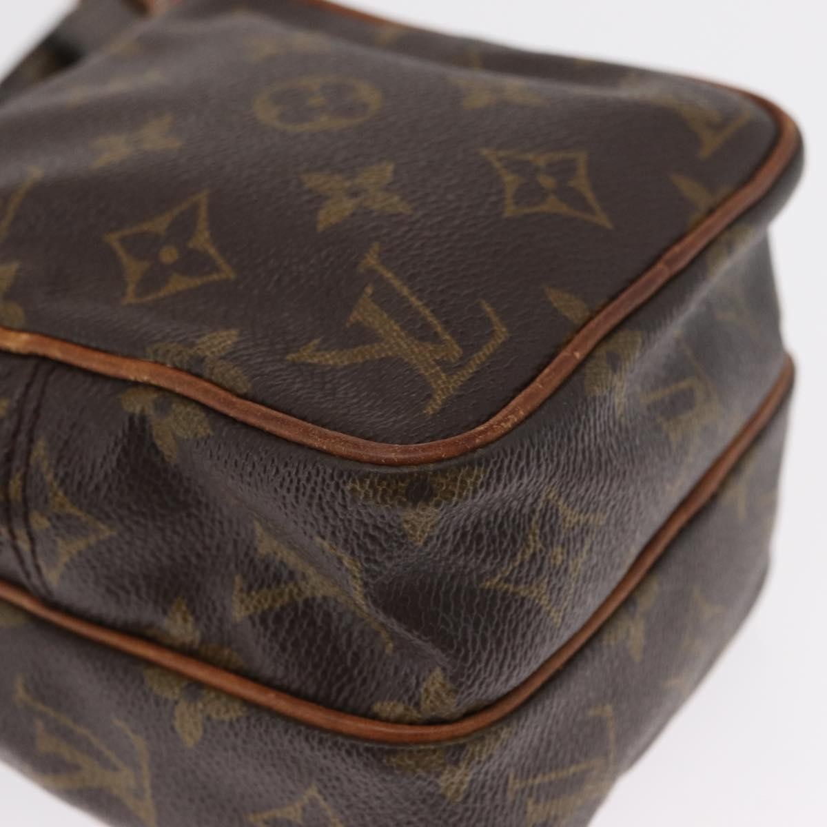 Louis Vuitton Amazone Monogram Canvas Brown Canvas Shoulder Bag Bag (Pre-Owned)
