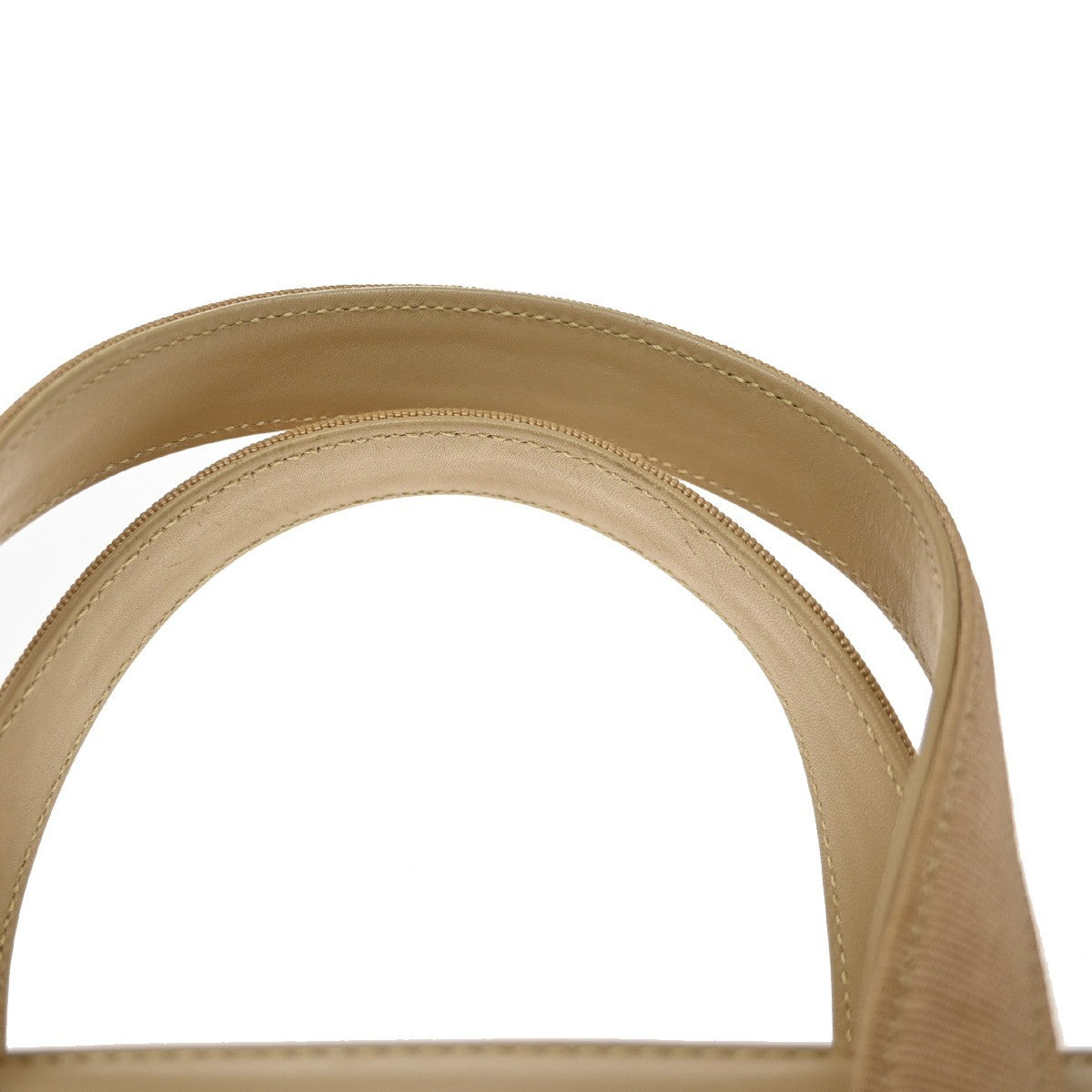 Salvatore Ferragamo Convertible Vara Bow Tote Leather Beige Leather Handbag (Pre-Owned)