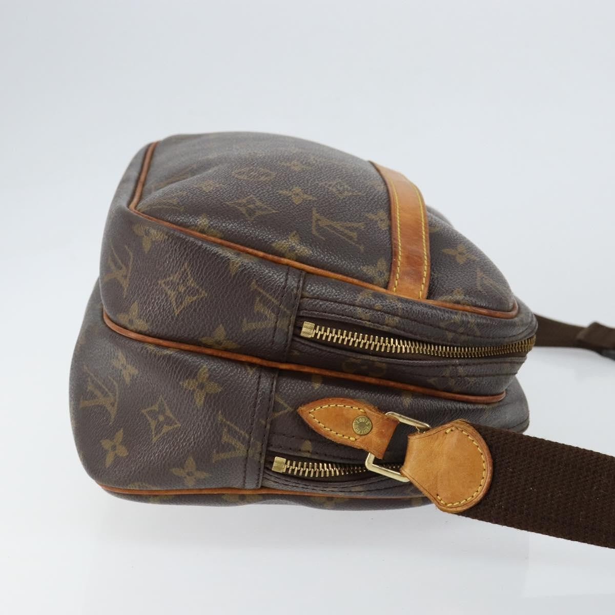 Louis Vuitton Reporter Monogram Canvas Brown Canvas Shoulder Bag Bag (Pre-Owned)