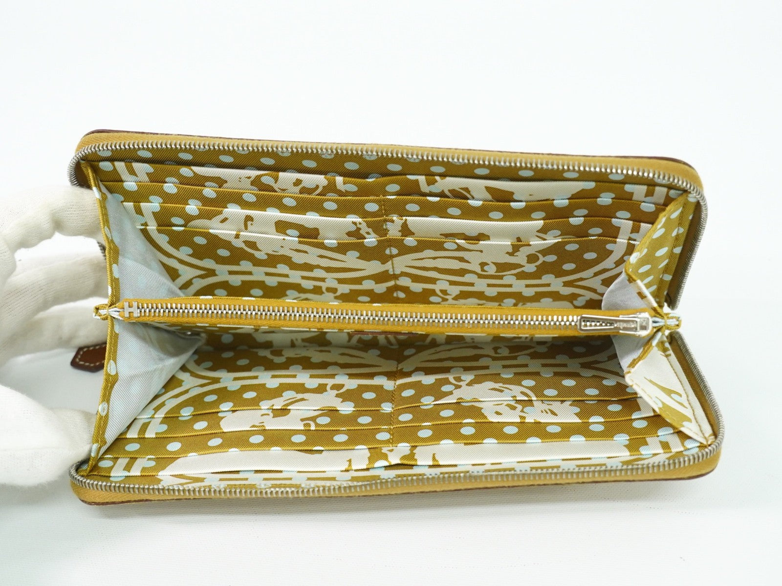 Hermes Azap Silkin Epsom Leather Silk Beige Leather Wallets Accessory (Pre-Owned)