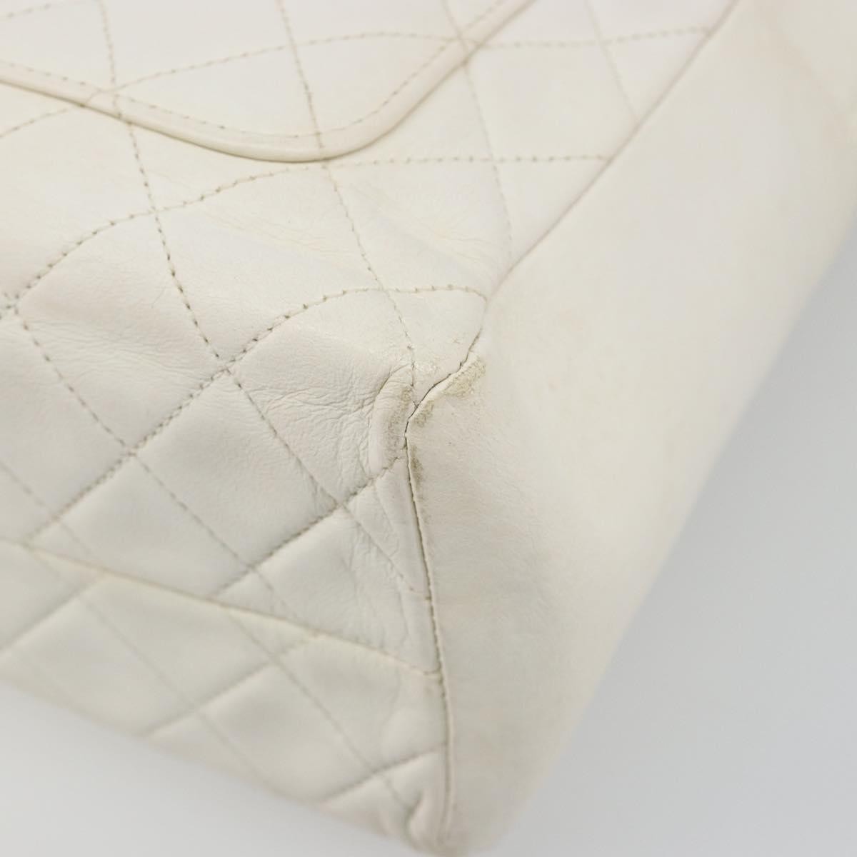 Chanel Cc Handbag Leather White Leather Handbag (Pre-Owned)