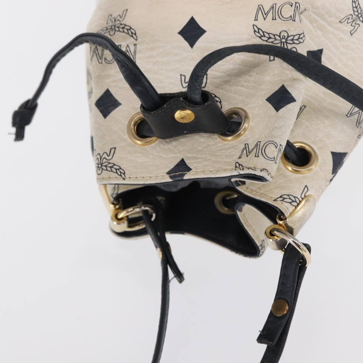 MCM Drawstring Leather White Pvc Shoulder Bag Bag (Pre-Owned)