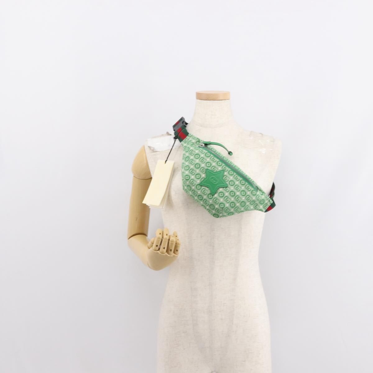Gucci Waist Pouch Belt Gg Canvas And Leather Green Canvas Clutche & Pouche Bag (Pre-Owned)
