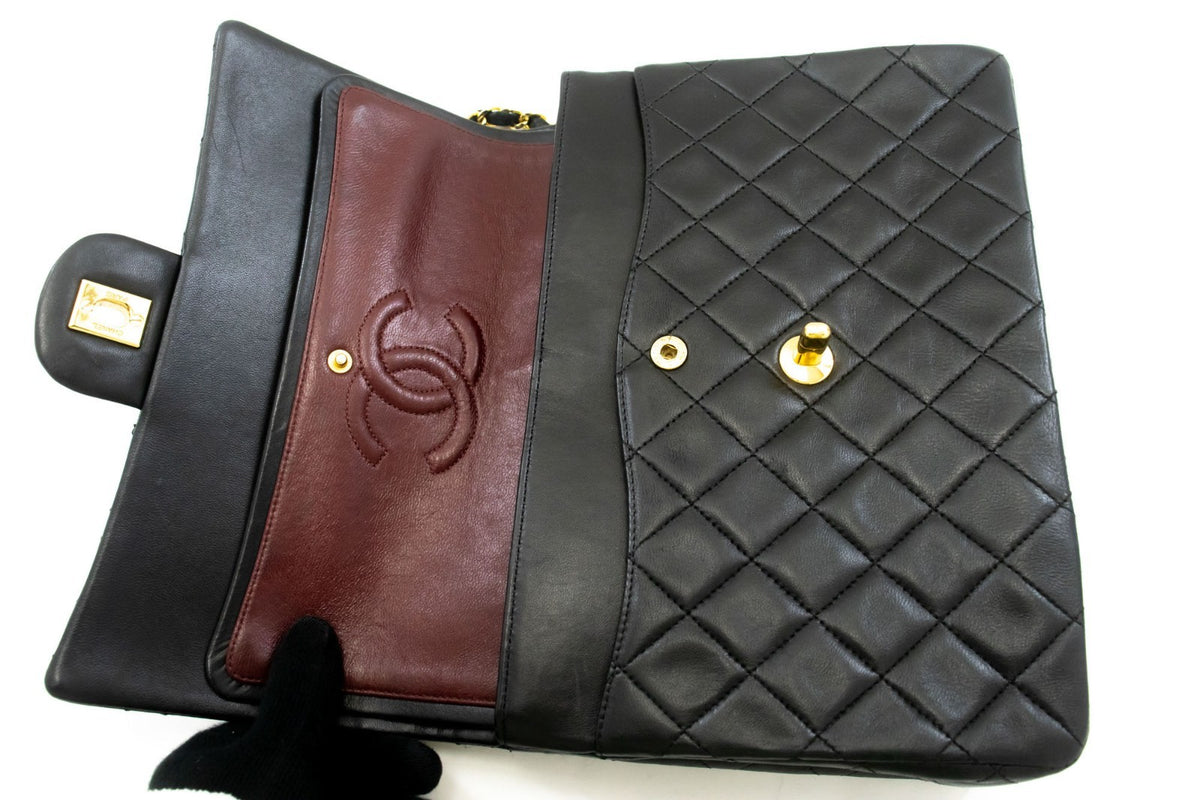 Chanel Timeless - Classic Double Flap Leather Black Leather Handbag (Pre-Owned)