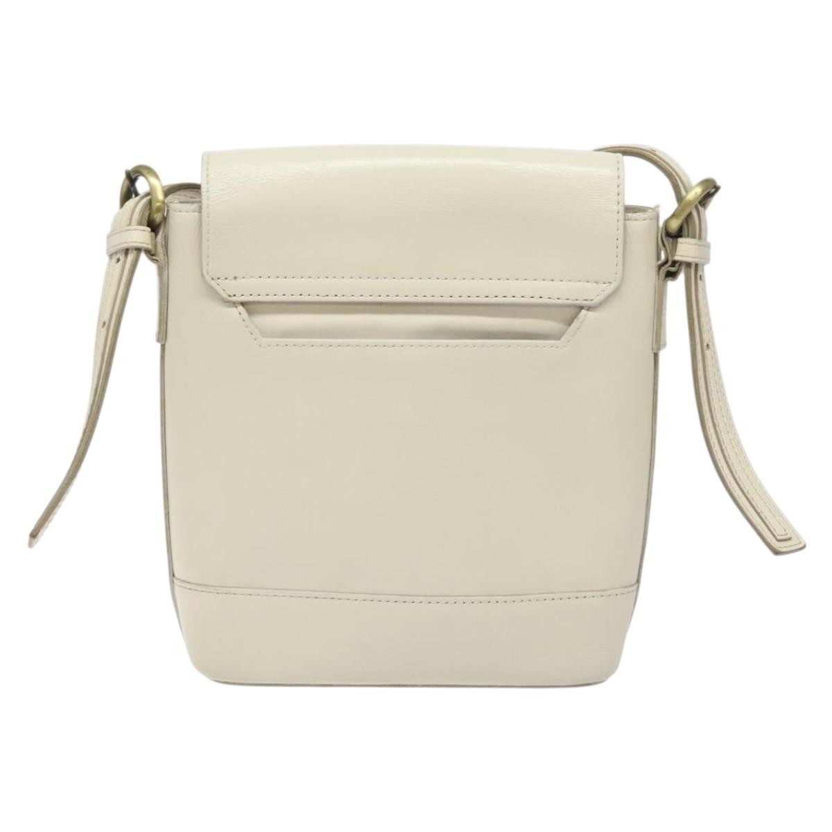 Burberry Flap Shoulder Leather White Leather Shoulder Bag Bag (Pre-Owned)