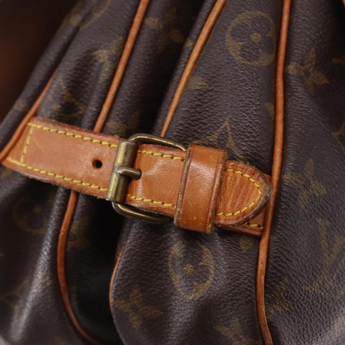 Louis Vuitton Saumur Canvas Brown Canvas Shoulder Bag Bag (Pre-Owned)