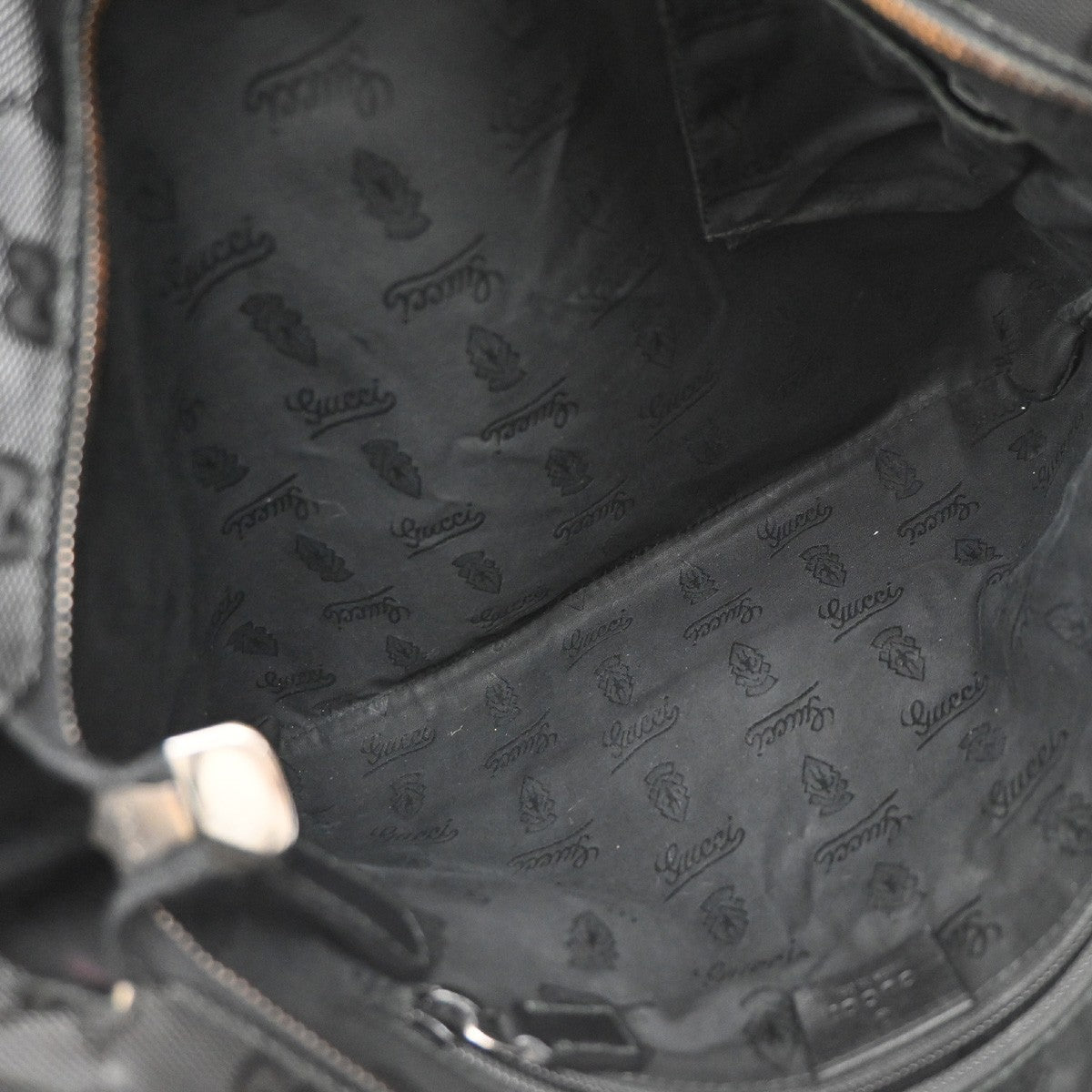 Gucci Crossbody Gg Imprime Black Canvas Crossbody Bag Bag (Pre-Owned)