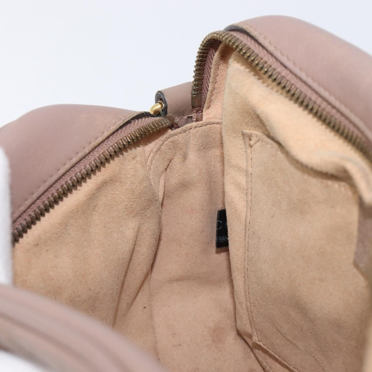 Gucci Gg Marmont Matelasse Leather Beige Leather Shoulder Bag Bag (Pre-Owned)