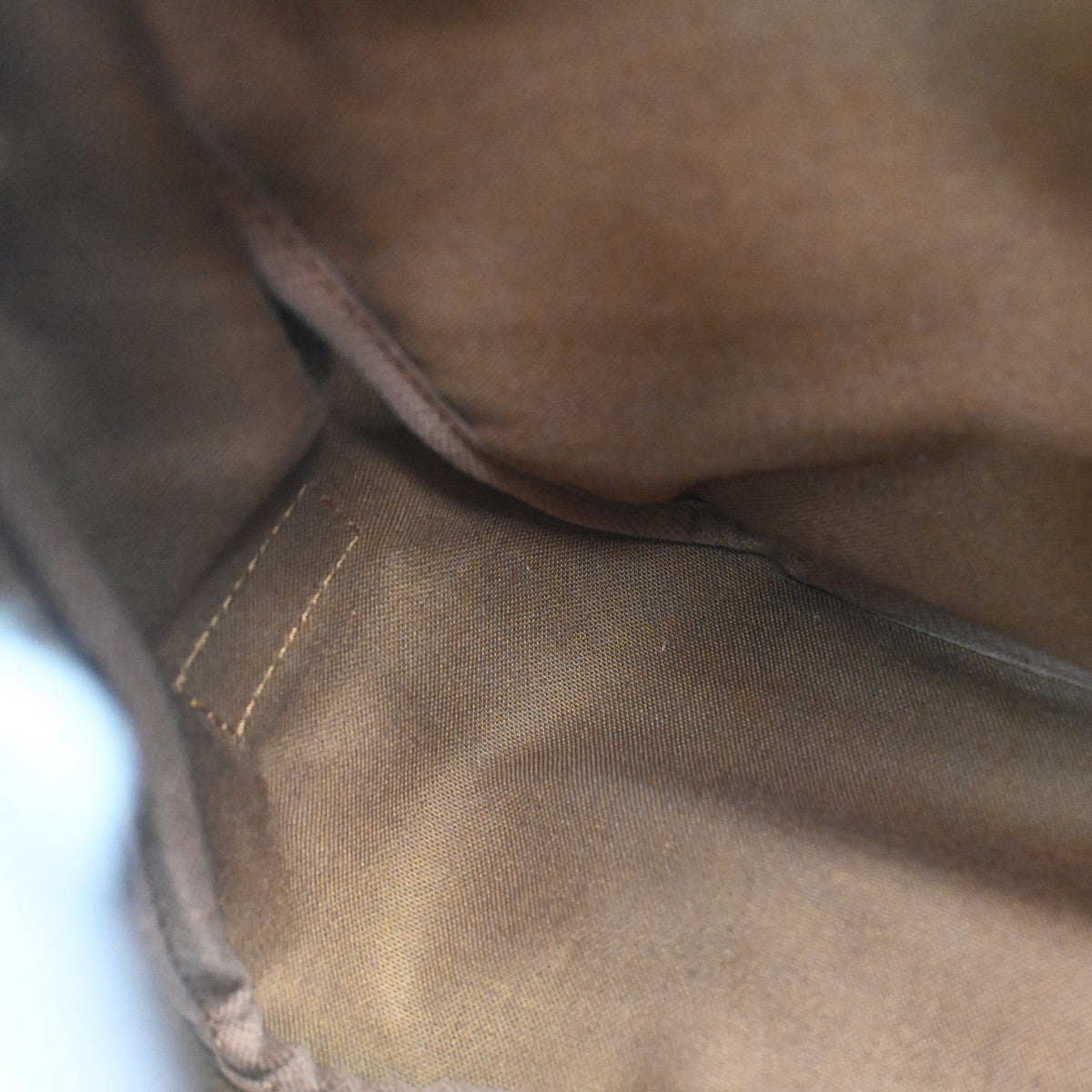 Louis Vuitton Saumur Monogram Canvas Brown Canvas Shoulder Bag Bag (Pre-Owned)