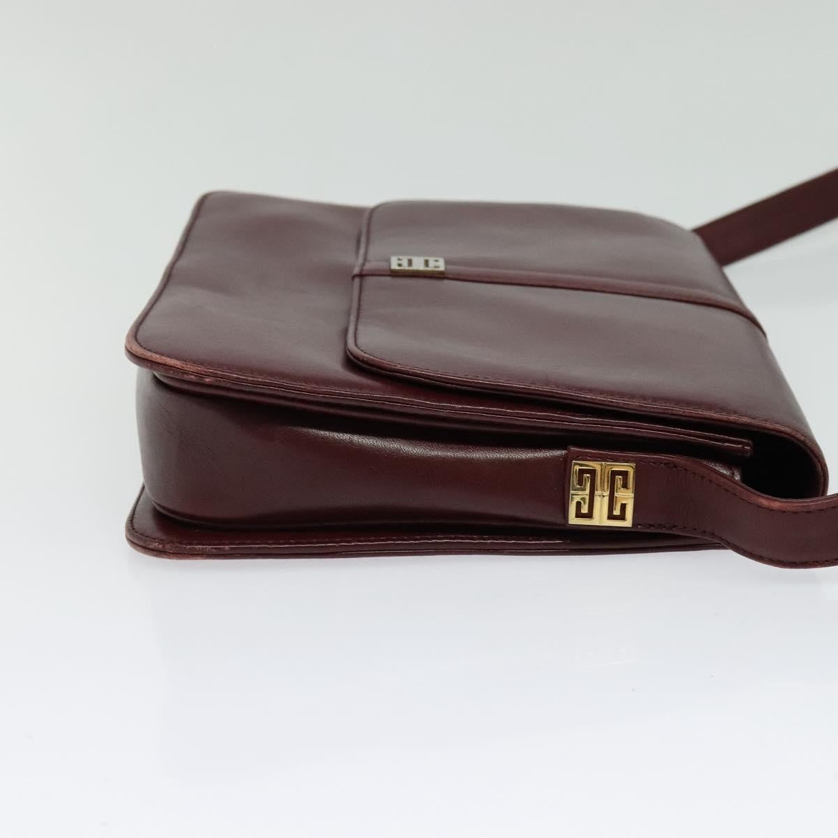 Givenchy Vintage 4G Leather Burgundy Leather Shoulder Bag Bag (Pre-Owned)