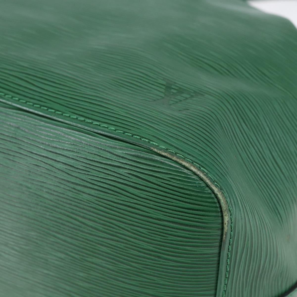 Louis Vuitton Petit Noe Epi Leather Green Leather Shoulder Bag Bag (Pre-Owned)