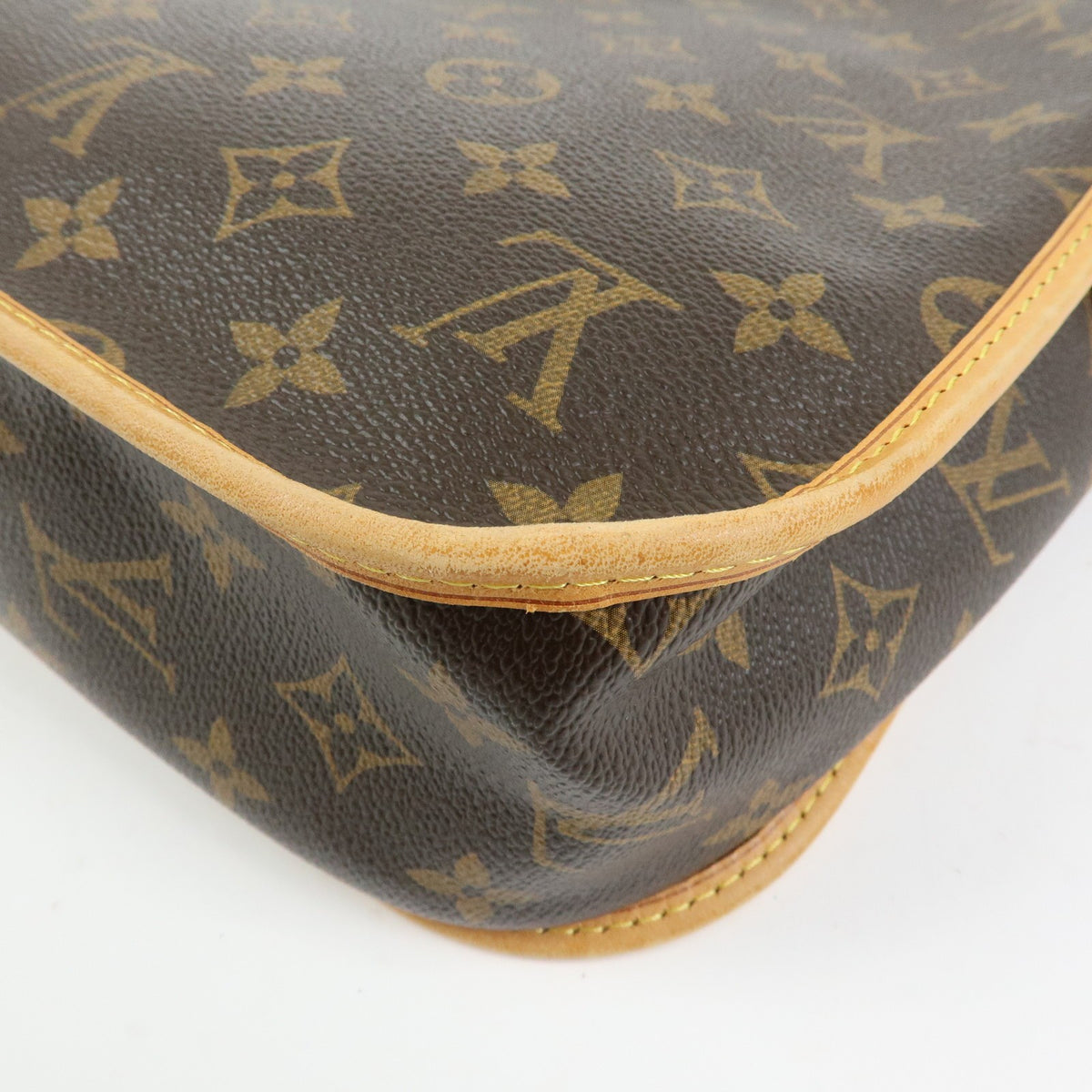 Louis Vuitton Bosphore Messenger Monogram Canvas Brown Canvas Handbag (Pre-Owned)