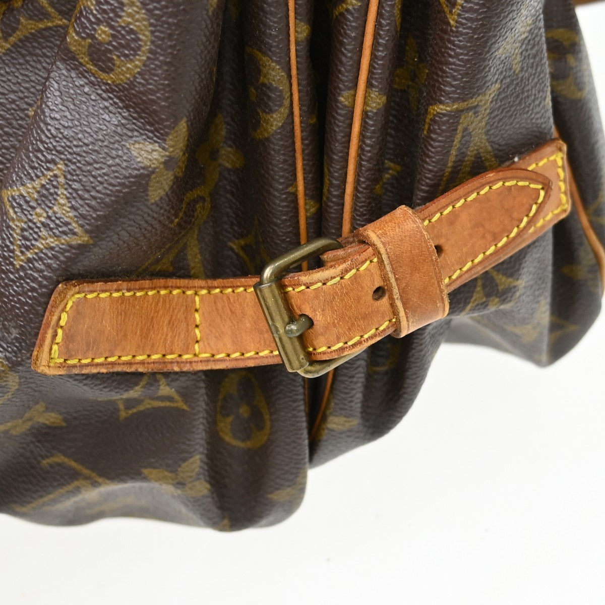 Louis Vuitton Saumur Monogram Canvas Brown Canvas Shoulder Bag Bag (Pre-Owned)
