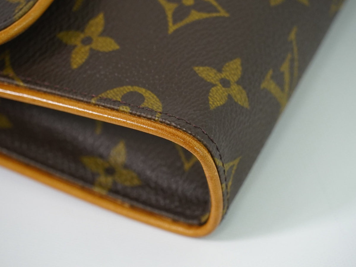 Louis Vuitton Florentine Pochette Canvas Brown Canvas Clutche & Pouche Bag (Pre-Owned)